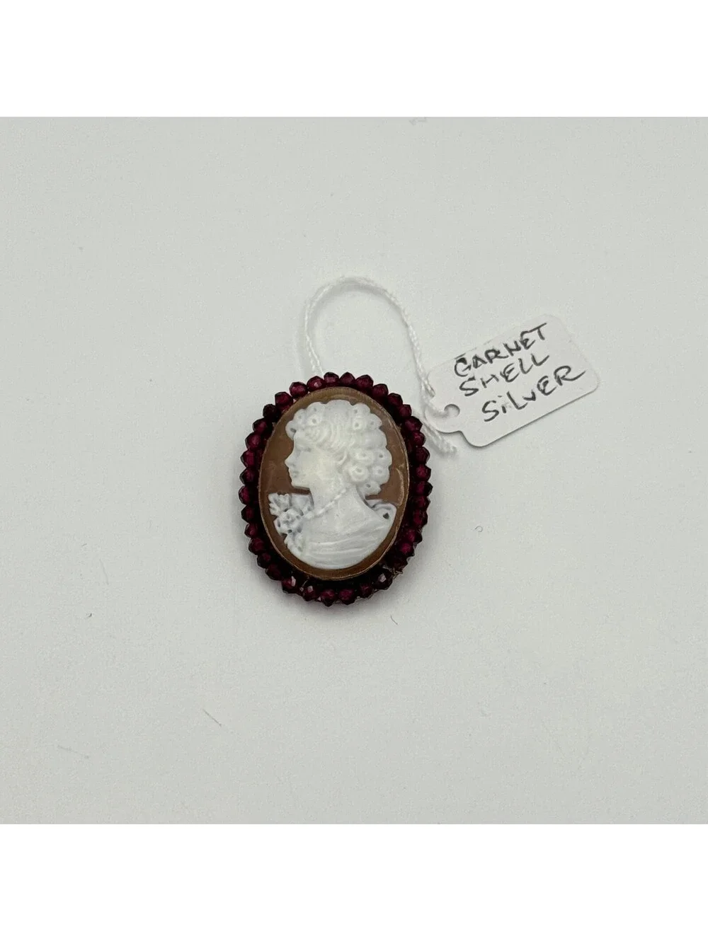 Garnett, Shell Cameo with 925 Sterling Silver